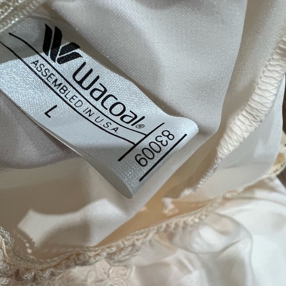 NWT Wacoal Vintage Ivory French Knickers size large - Picture 3 of 4